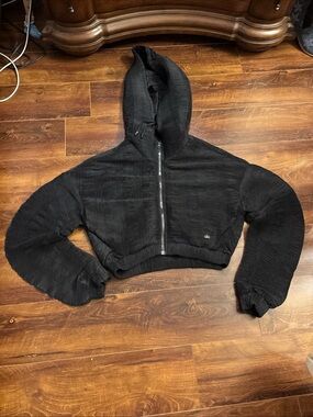 Alo Yoga Dynamic Jacket Black Small Rare Accordion Pleat Cropped Zip Hoodie